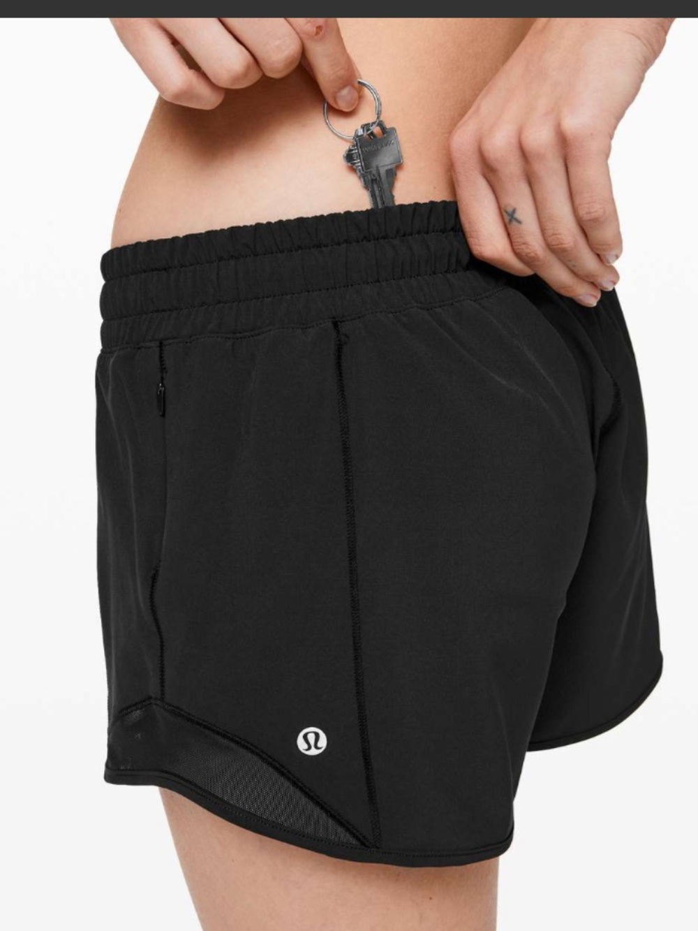 Lululemon Hotty Hot Short II *Long 4"